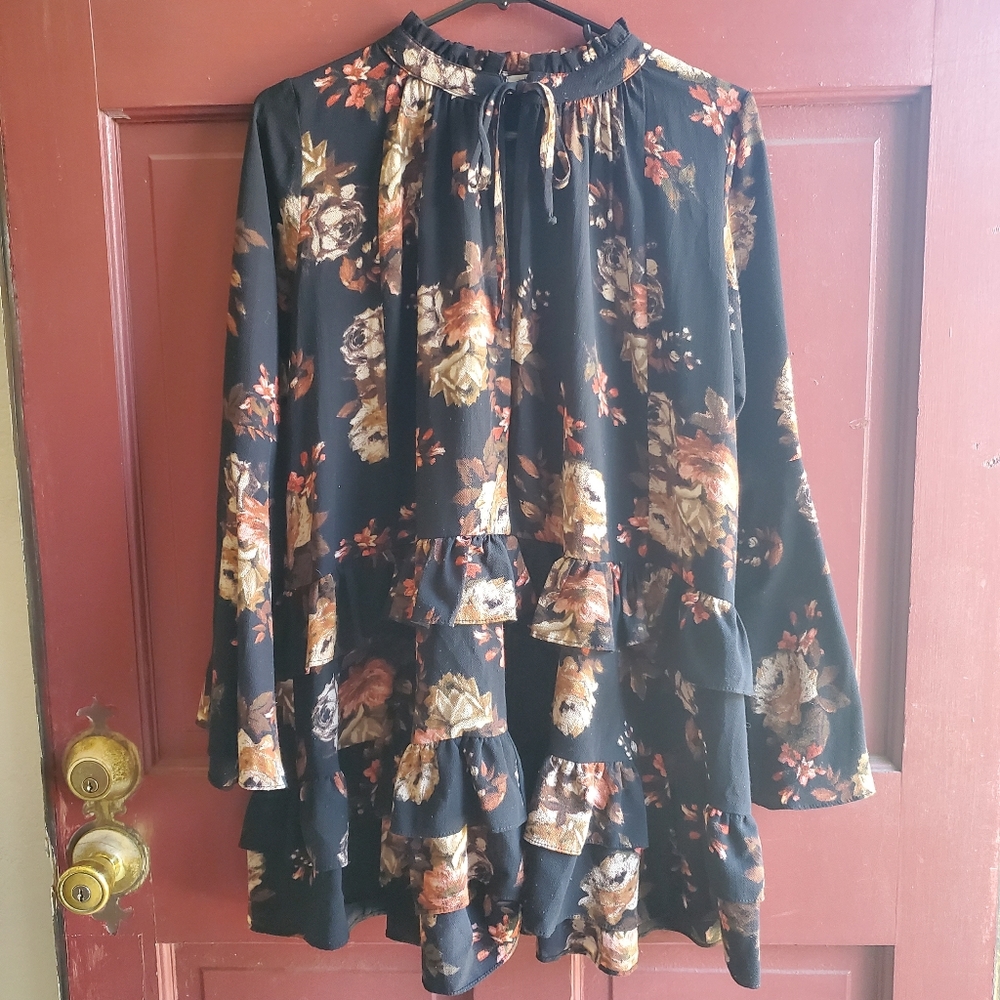 Wonderlux dress size M